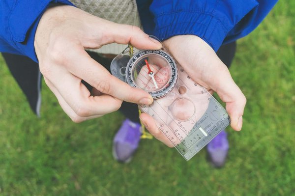 Quels sont les meilleurs conseils pour une exploration des temples bouddhistes en Thaïlande?